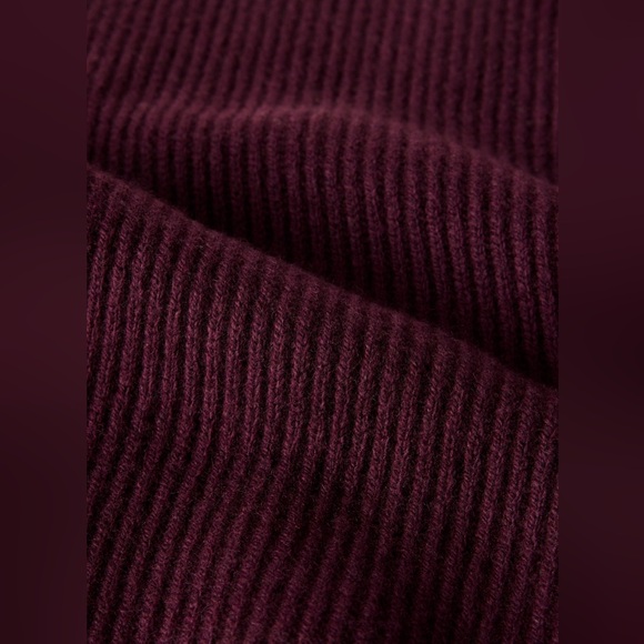 Sunday Best Rib Hood - Picture 4 of 4